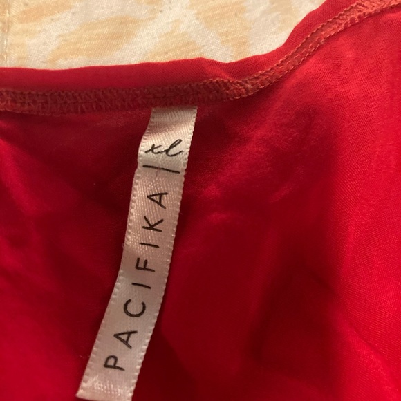 Little Red Dress - Picture 2 of 2